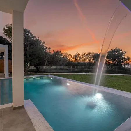 Villa Cavo Mare Mirazur Luxury Retreat With Private Pool Plános