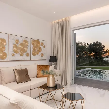 Villa Cavo Mare Mirazur Luxury Retreat With Private Pool *
