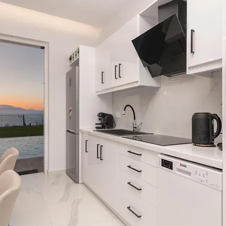 Villa Cavo Mare Mirazur Luxury Retreat With Private Pool